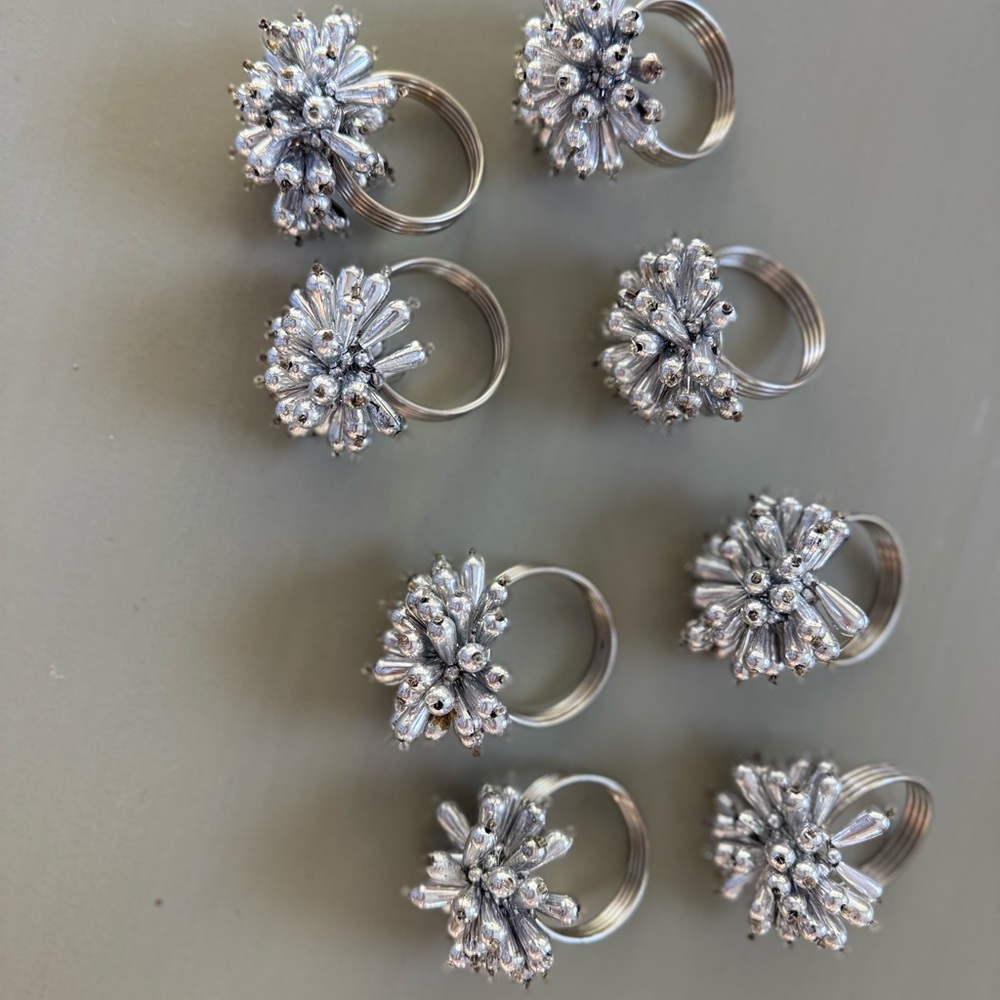Elegant Silver Cluster Napkin Ring Set of 8